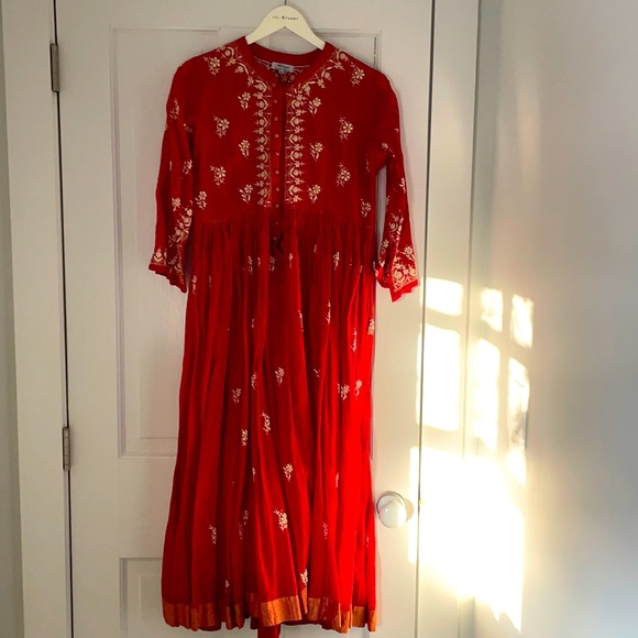Vintage Dresses & Skirts - Vintage Red Embroidered Dress